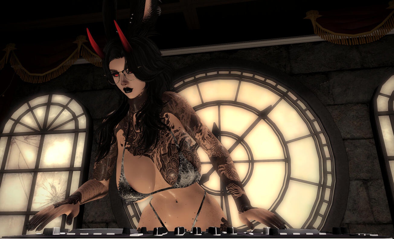 Fille Monah ~ Pale Paradise Architect